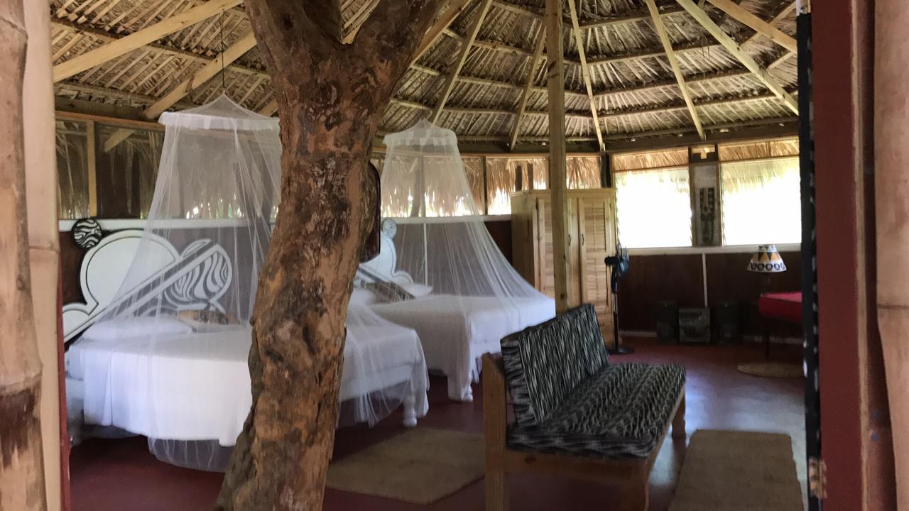 Moringa Ingadi Villa Treasure Beach Exteriör bild