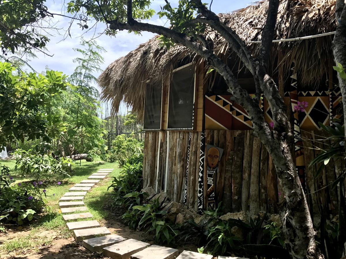 Moringa Ingadi Villa Treasure Beach Exteriör bild